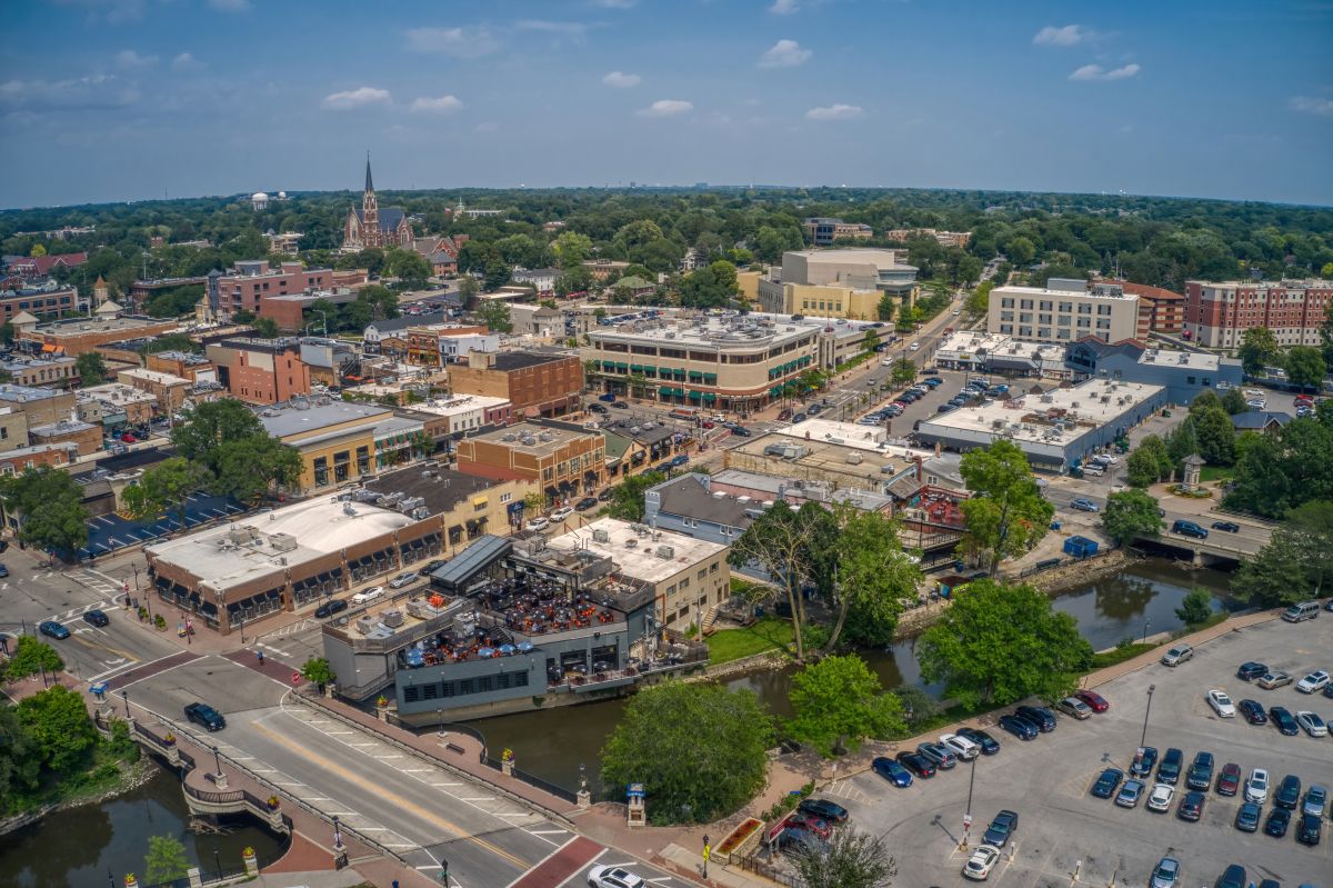 Naperville, IL